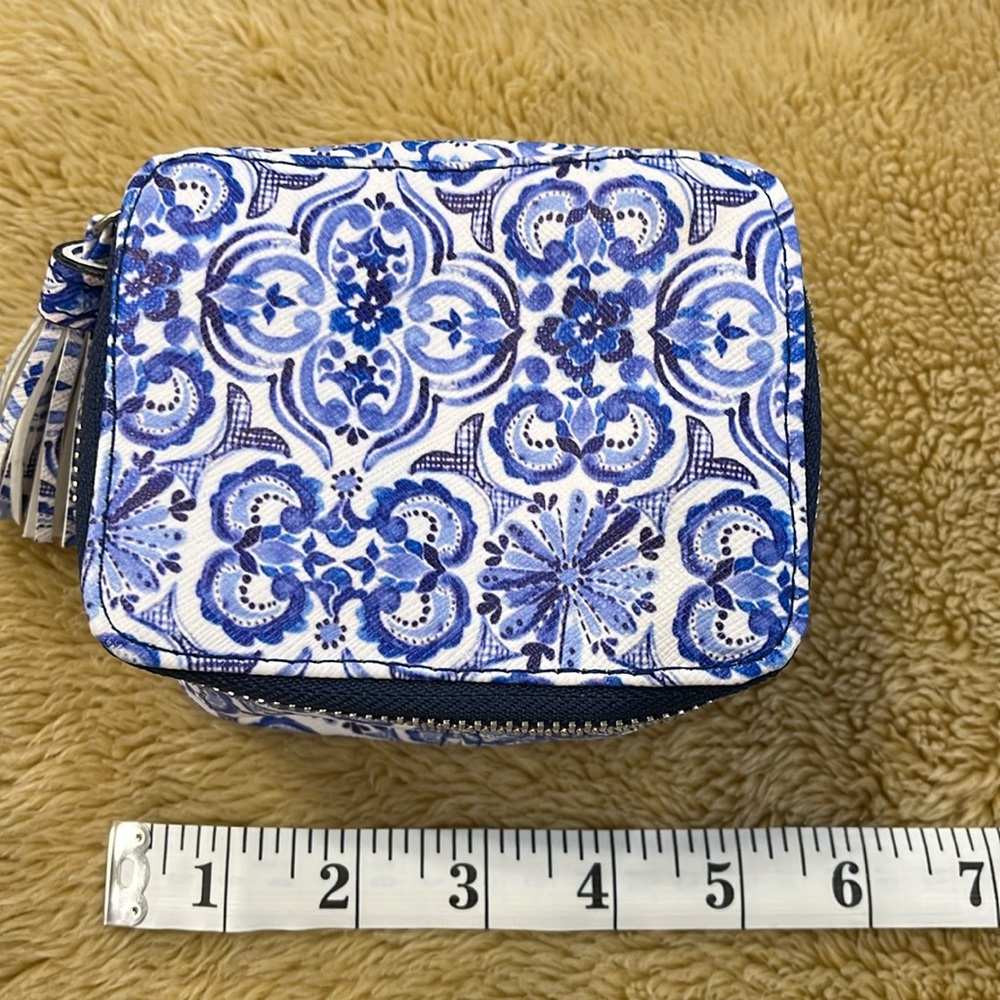Vera Bradley zipper accessory vinyl bag new never used